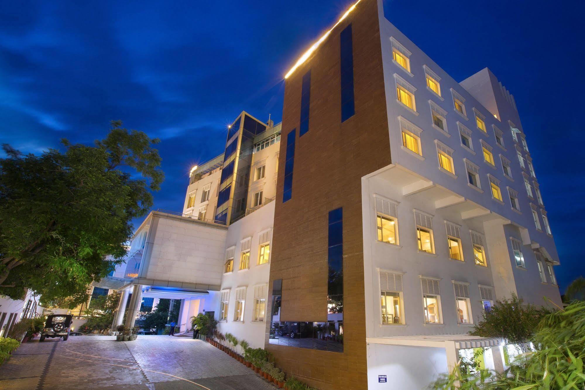 Hotel Atithi Puduččéri Exteriér fotografie